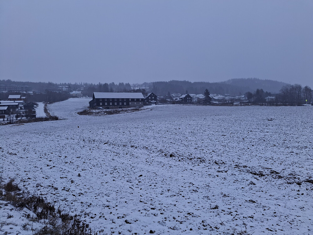 Mot Skårset fra Kvernhusvegen