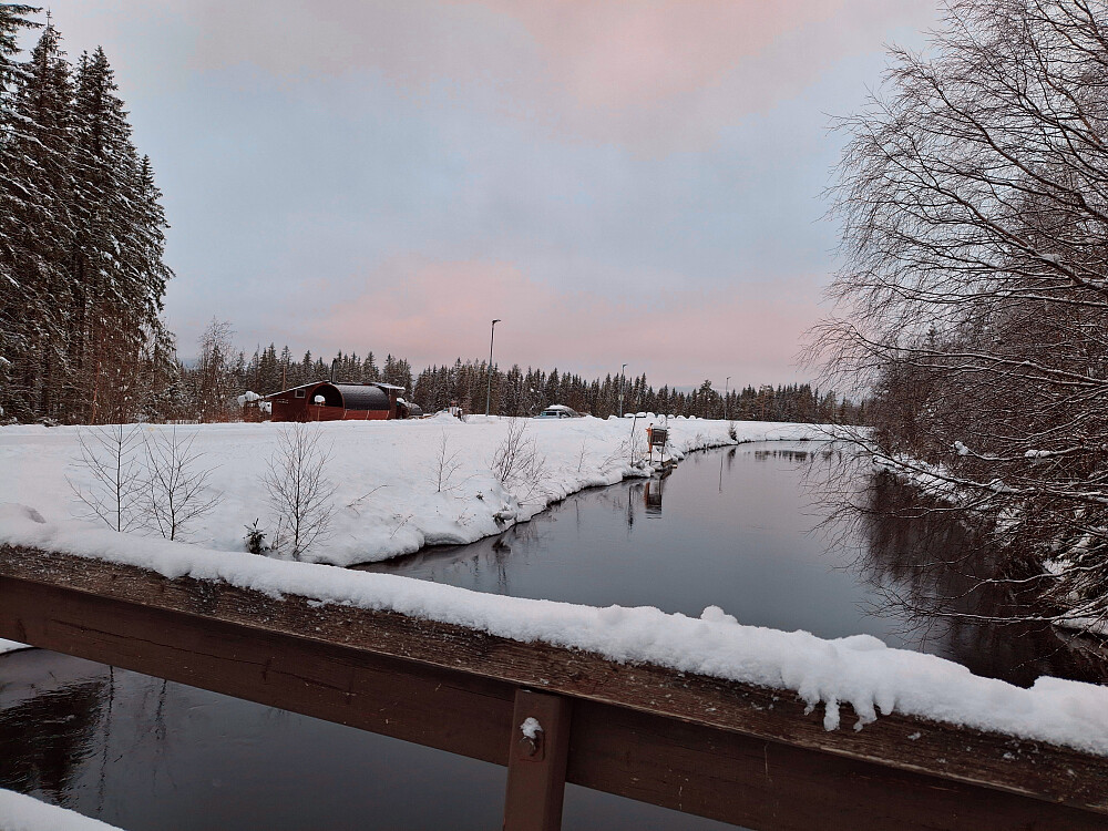 Ved brua over Kanalen
