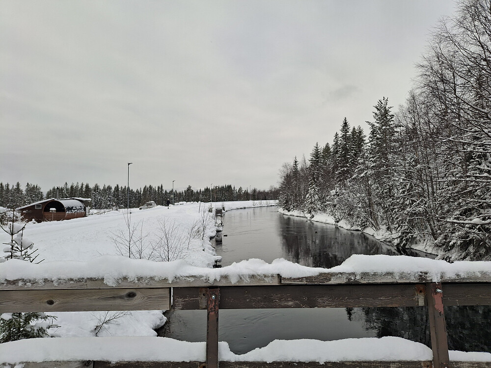 På brua over Kanalen