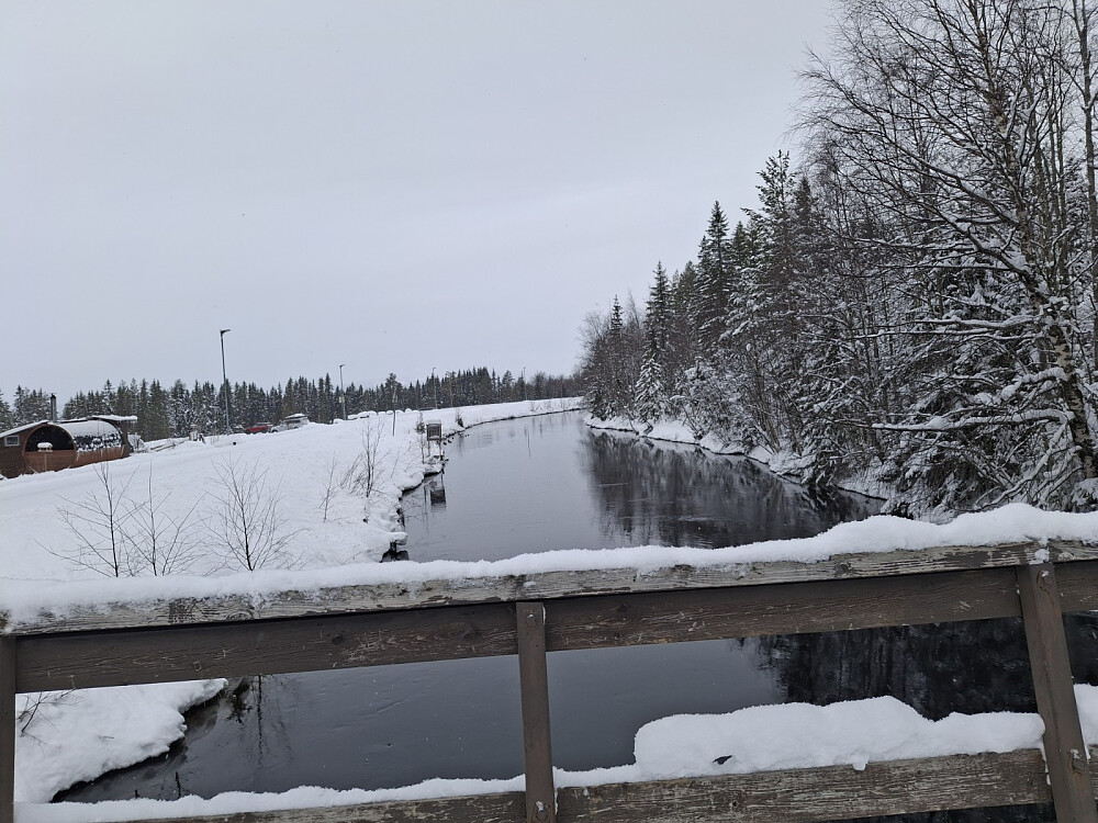 På brua over Kanalen