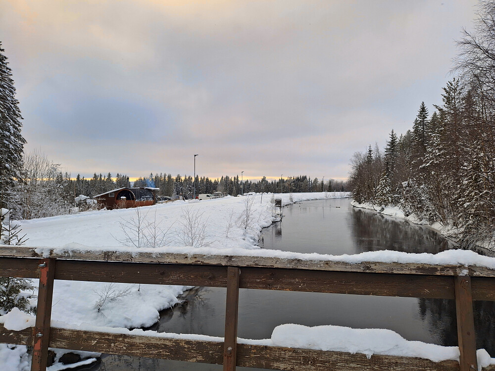 På brua over Kanalen