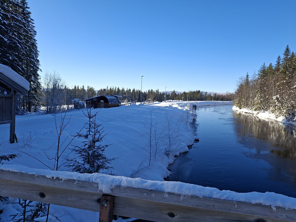 På brua over Kanalen