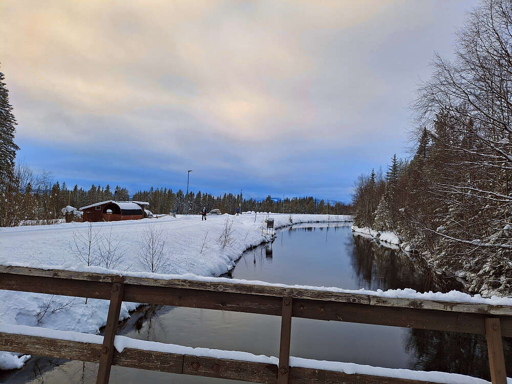 På brua over Kanalen