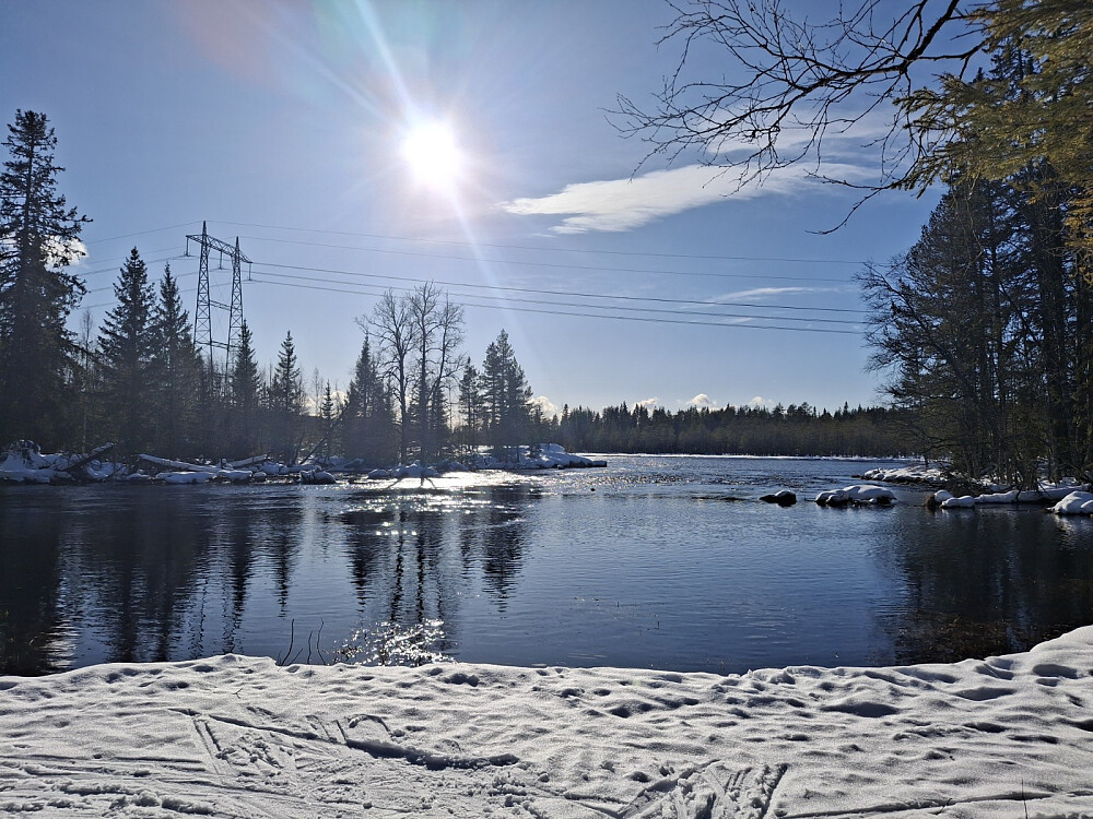 Mesnaelva ved Birkebeinerløypa