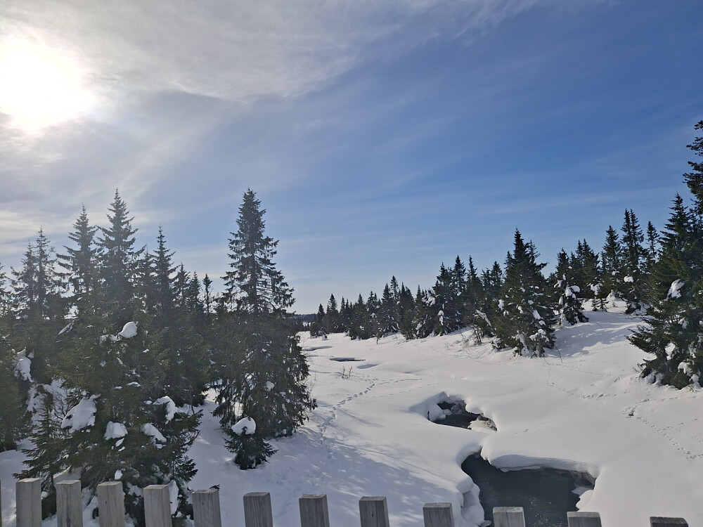 På brua over Fjellelva
