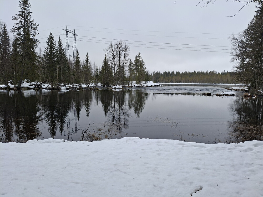 Mesnaelva ved Birkebeinerløypa
