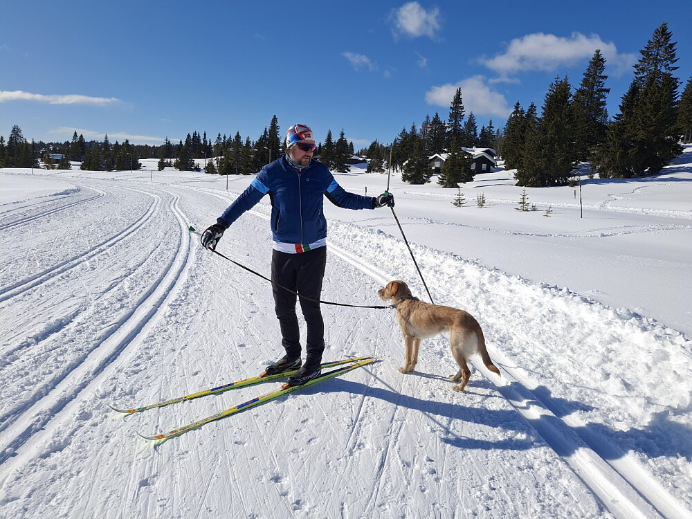 Pål og Lucy på Sjusjøen