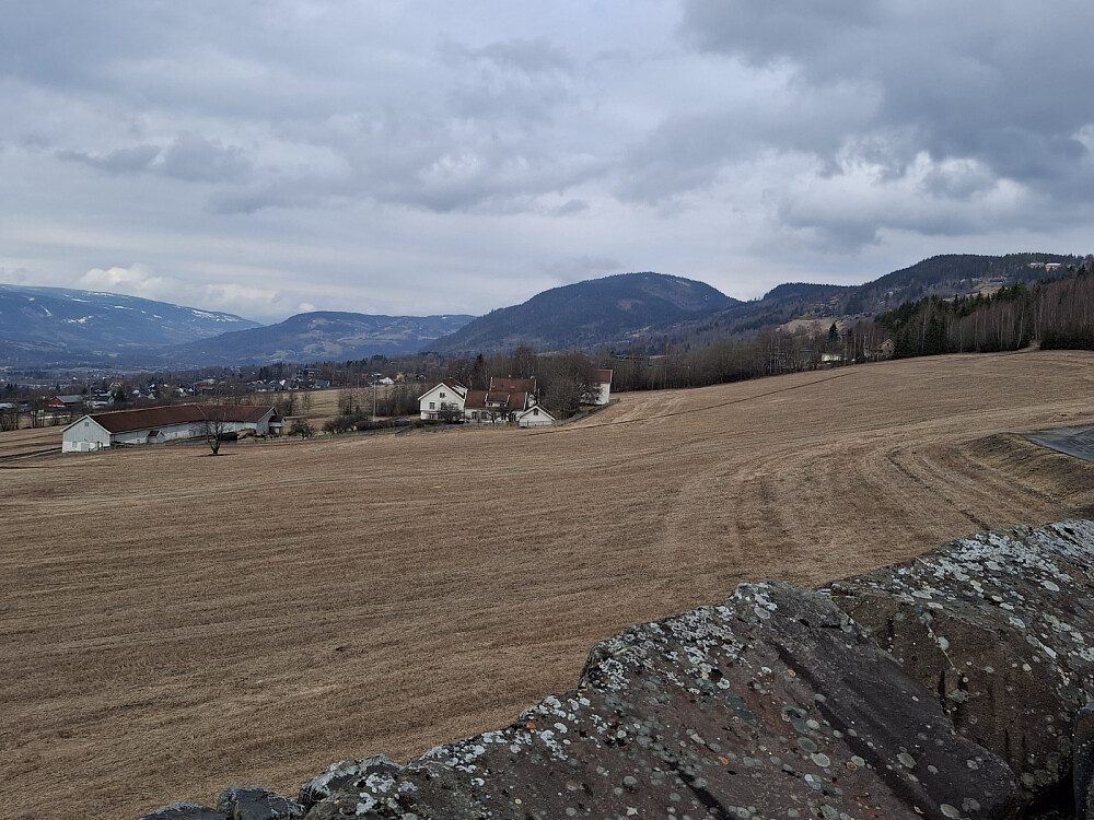 Over Lysgårdsjordet