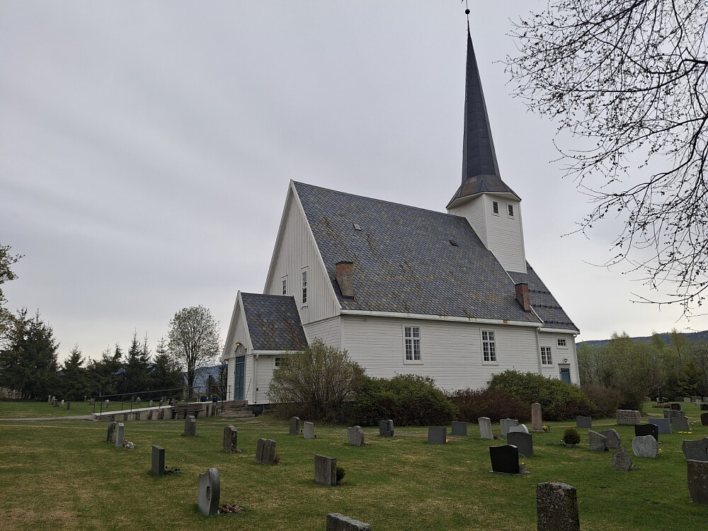 Vingrom kirke