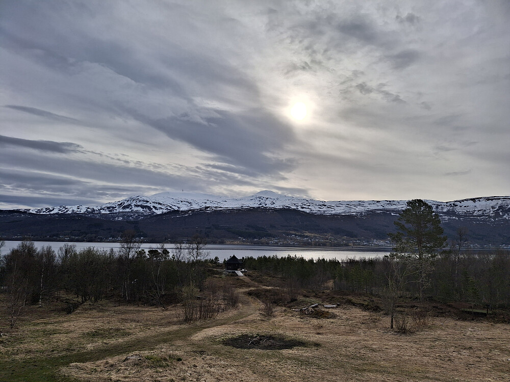 Morgen ved Skoghus leirsted