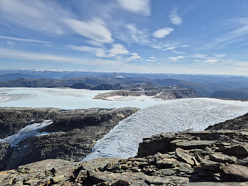 Gjegnalundsbreen sett frå Gjegnen