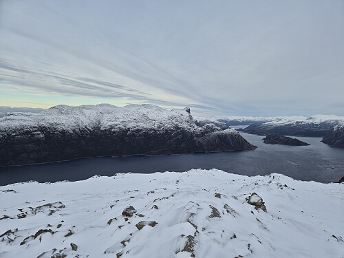 Hornelen sett frå Aksla