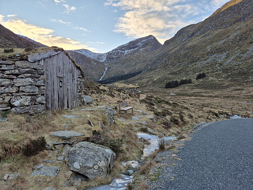Utsikt innover mot Alskartinden