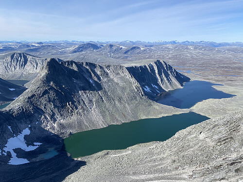 Larstinden og -tjørnene…