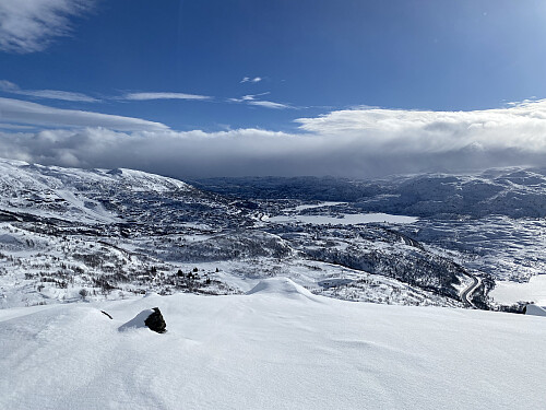 Utsikt mot hyttebyen på Vågsli