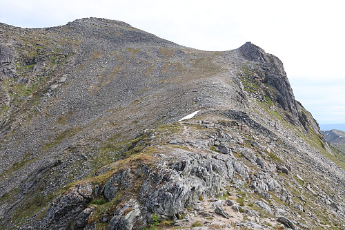 Summit ridge towards Keipen.