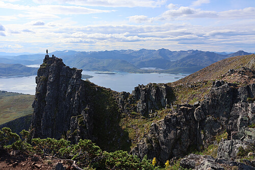 On the side peak of Husfjellet.