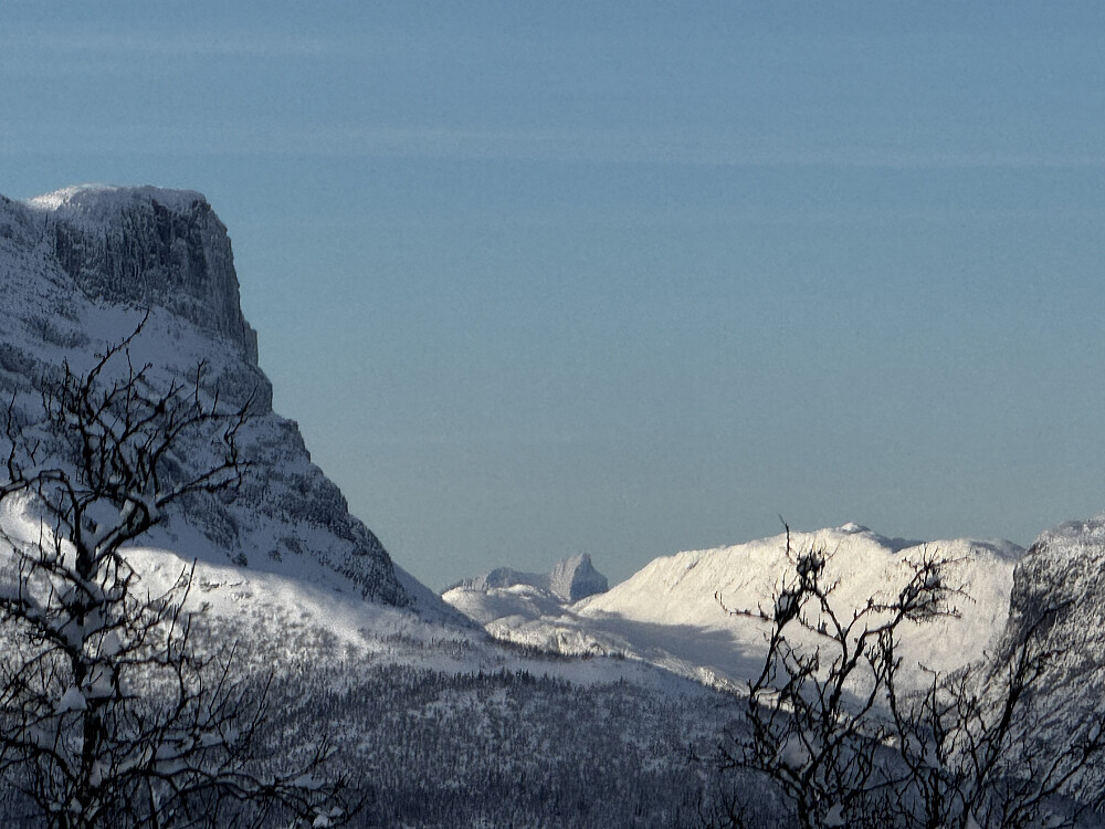 Litt lettere å se ved litt innzooming