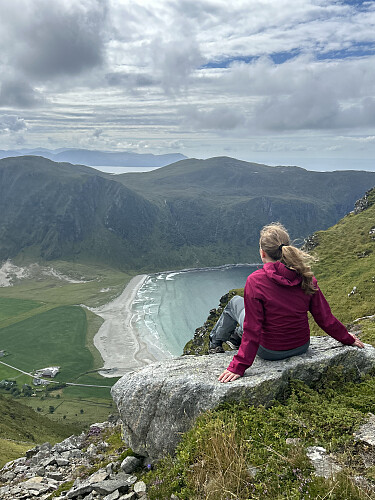 Utsikten fra turen opp til Mosekleivhornet mot Hoddevik.