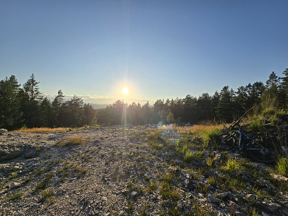 Fra skjerpet