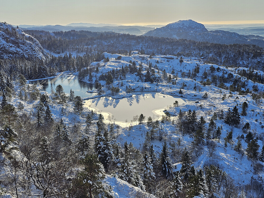 på kanten ved nedstigningen til Ankerhytten
