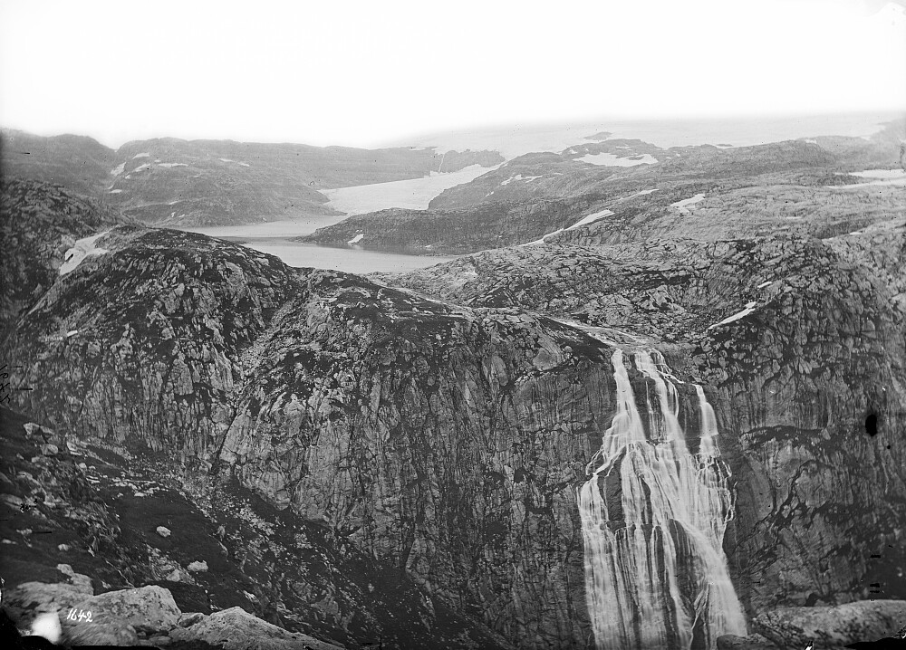 Skyrdalsfossen sett fra Skyrdalssåta