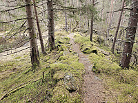 ved Øvrevatnet oppmurt 