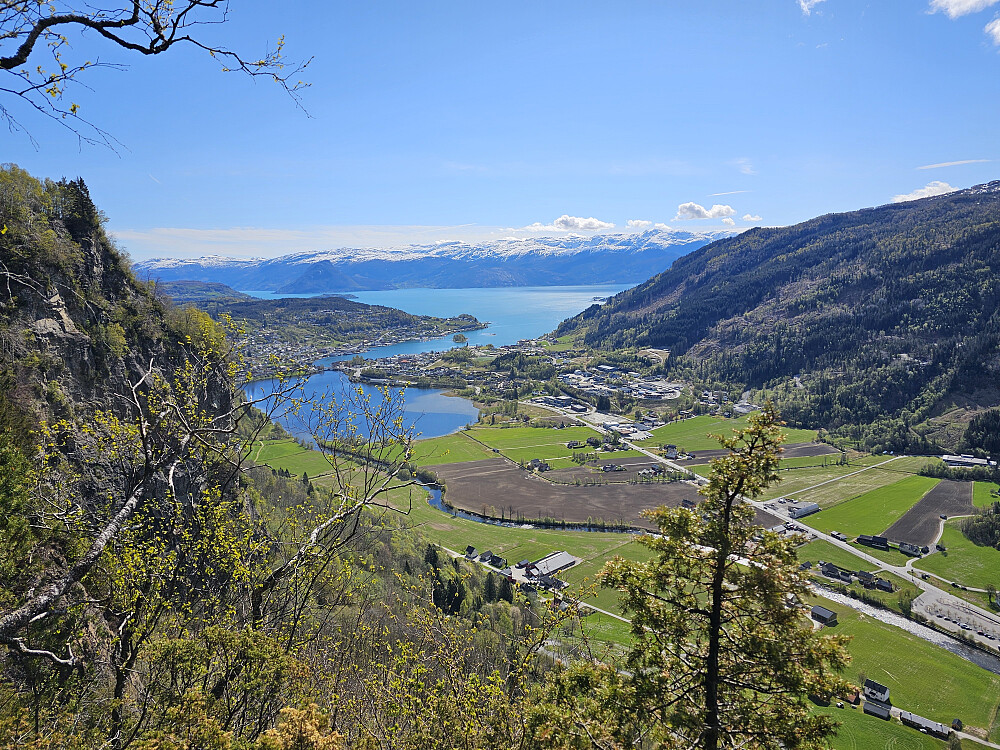 Strandadalen og Nordheimsund fra Raudnos 322