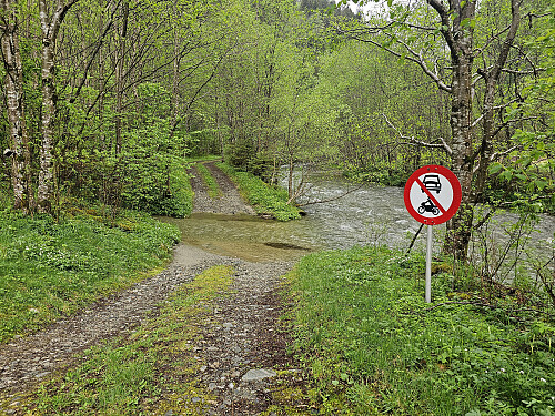 ved Dyrakriken