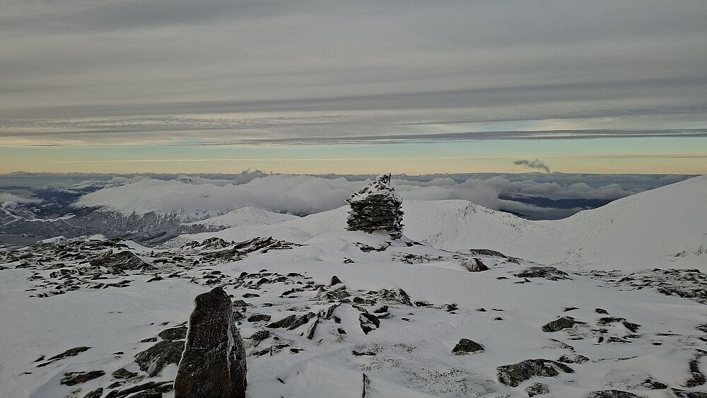 På toppen av Sandtinden