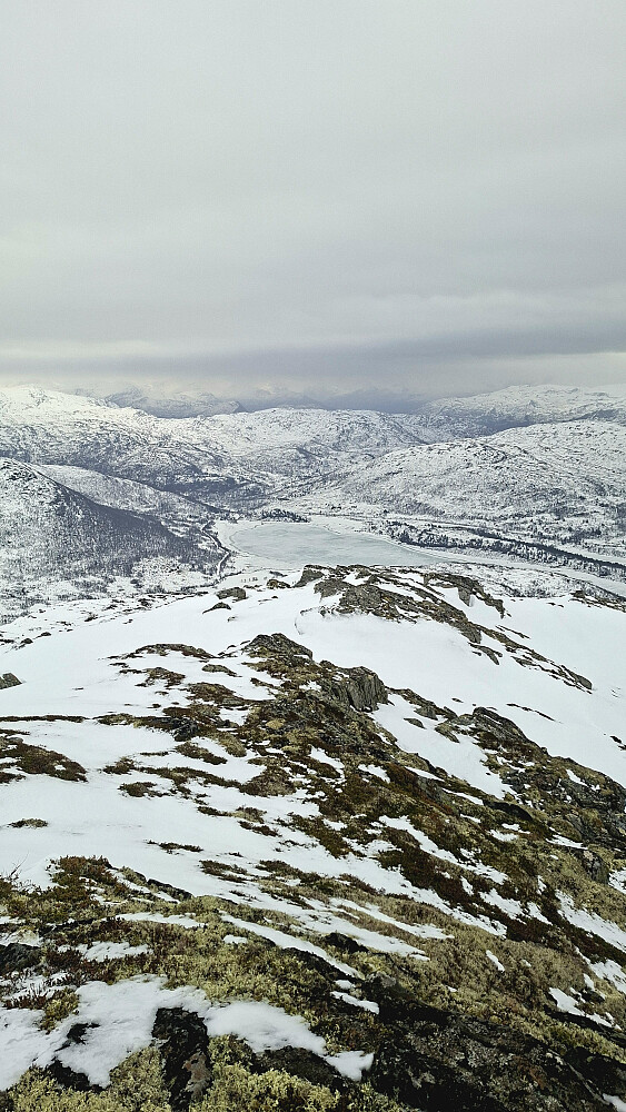 Mot Grøndalsvatnet fra Hattemakaren
