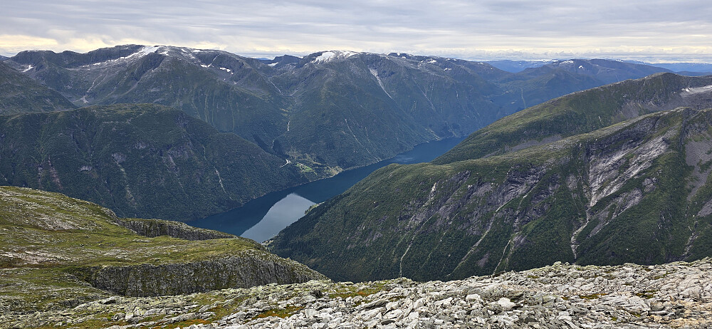 Fjærlandsfjorden