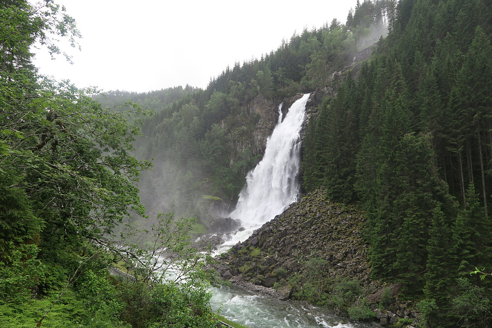 Espelandsfossen (200m sørvest for Låtefossen)