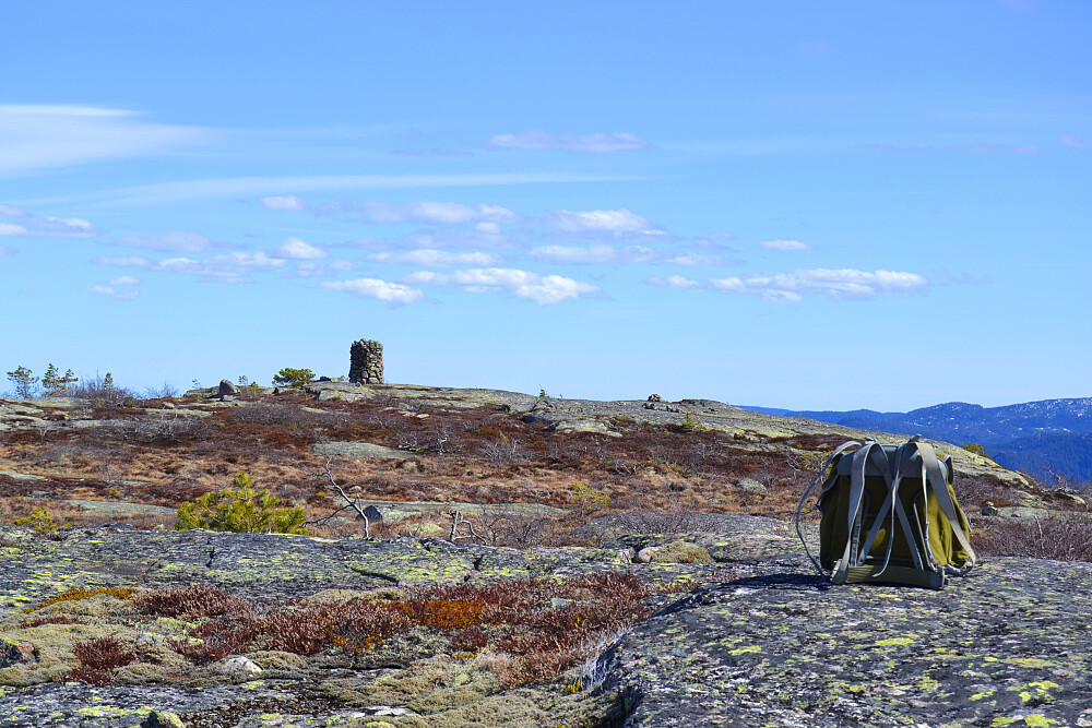 Fra toppknausen på Brakandalsfjellet mot Varden