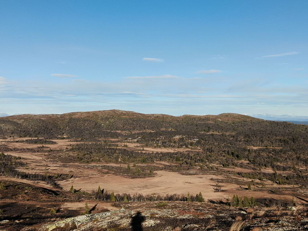 Ser over på Haugsetfjellet, der jeg var i går.