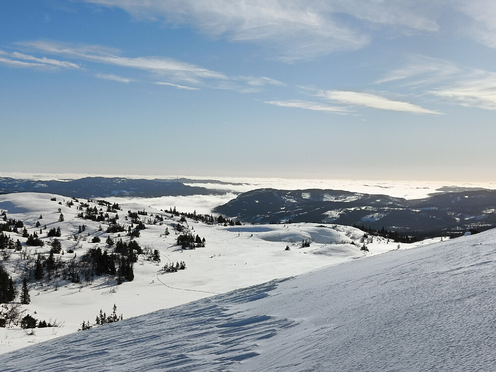 Tåke over dalen/Bagn.