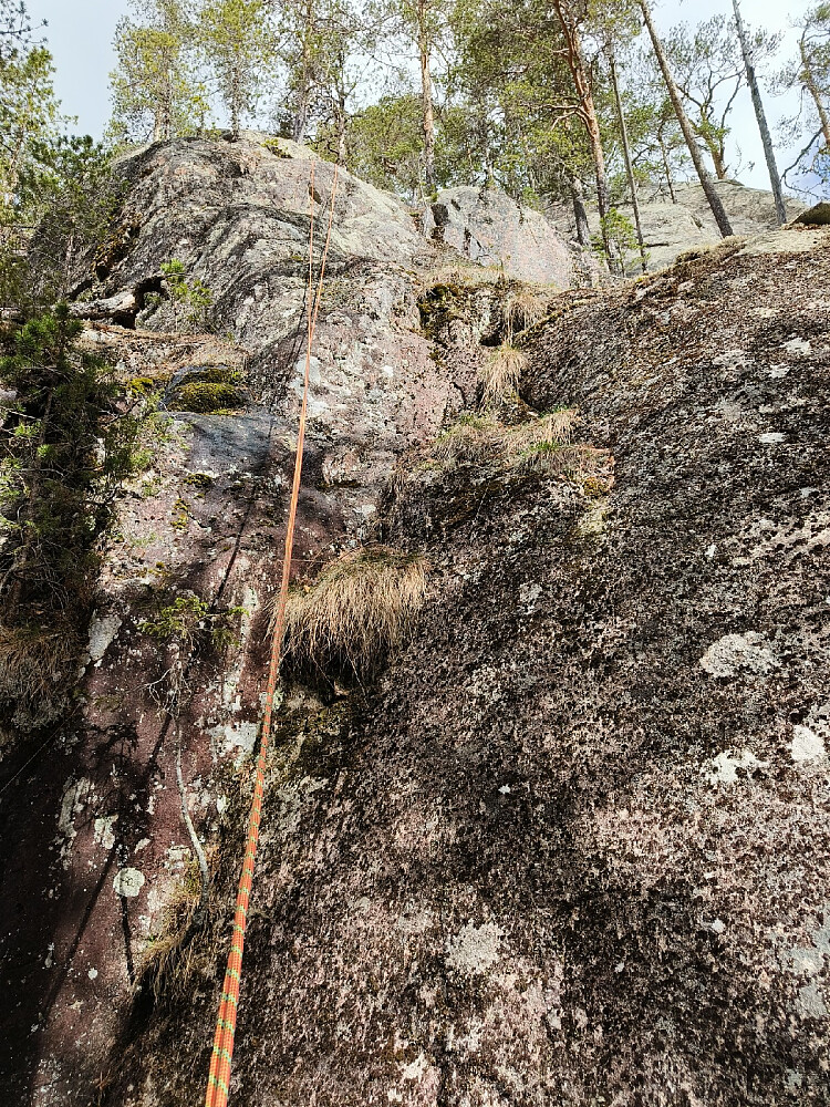 Den siste rapellen holdt akkurat på grunn av litt strekk i tauet