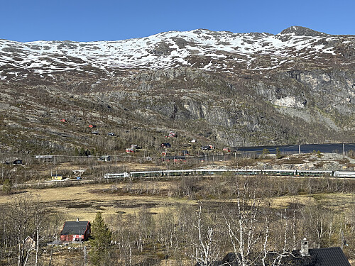 Flåmsbana ankommer snart Reinunga holdeplass