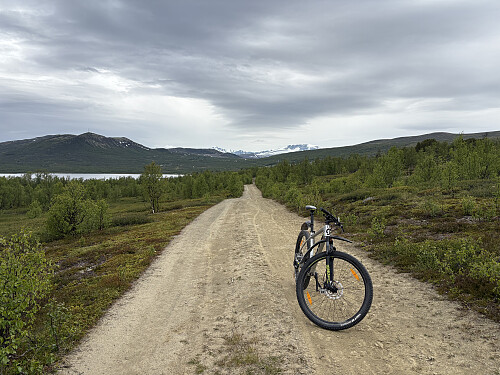 På vei innover mot toppen fra parkeringslomma