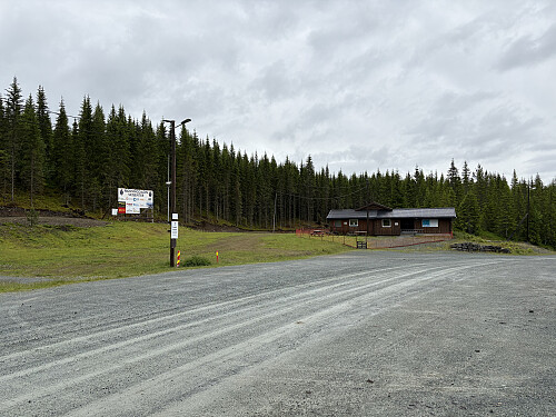 God plass på p-plassen ved skistadion denne dagen!