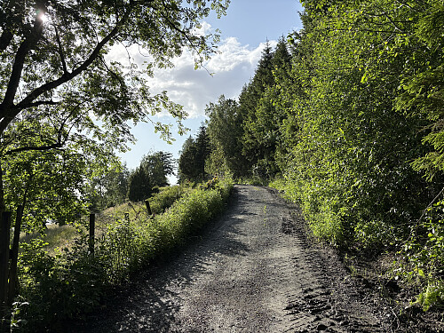 På vei opp fra p-plassen