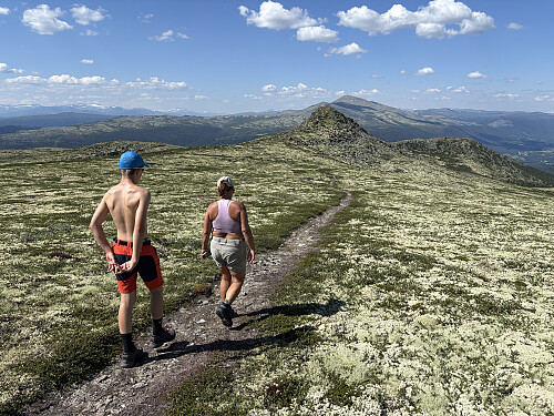 På vei ned mot Anaripigg
