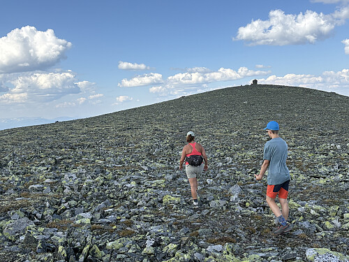En del steinvandring må påregnes frem til toppvarden