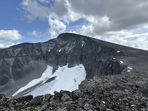 Nautgardstinden sett fra Nautgardsoksle 
