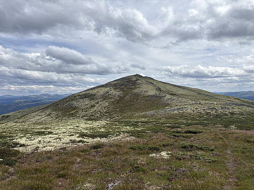 Søre Svartkampen sett fra oppstigningen til Nordre