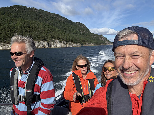 Vi tok sjøveien fra Stavanger til Ådnøy