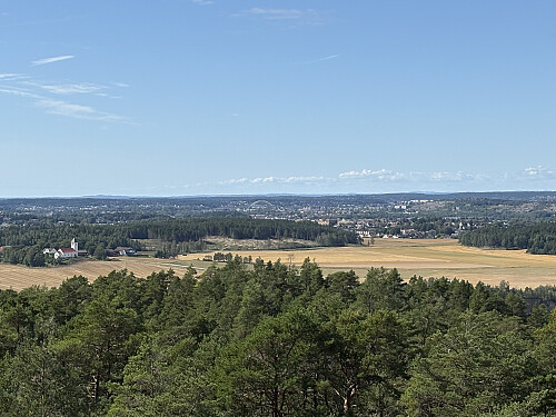 Utsikt mot Sarpsborg i NØ fra tårnet