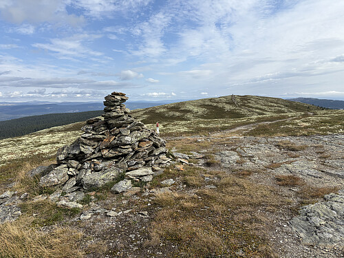 Vesle Nårkampen med Nårkampen i bakgrunnen