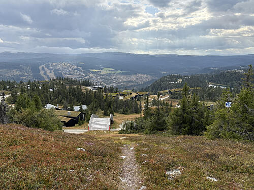 Litt av hyttefeltet sør for Kvitfjell