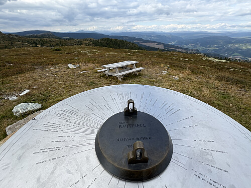 Sikteskive på toppen av alpinanlegget